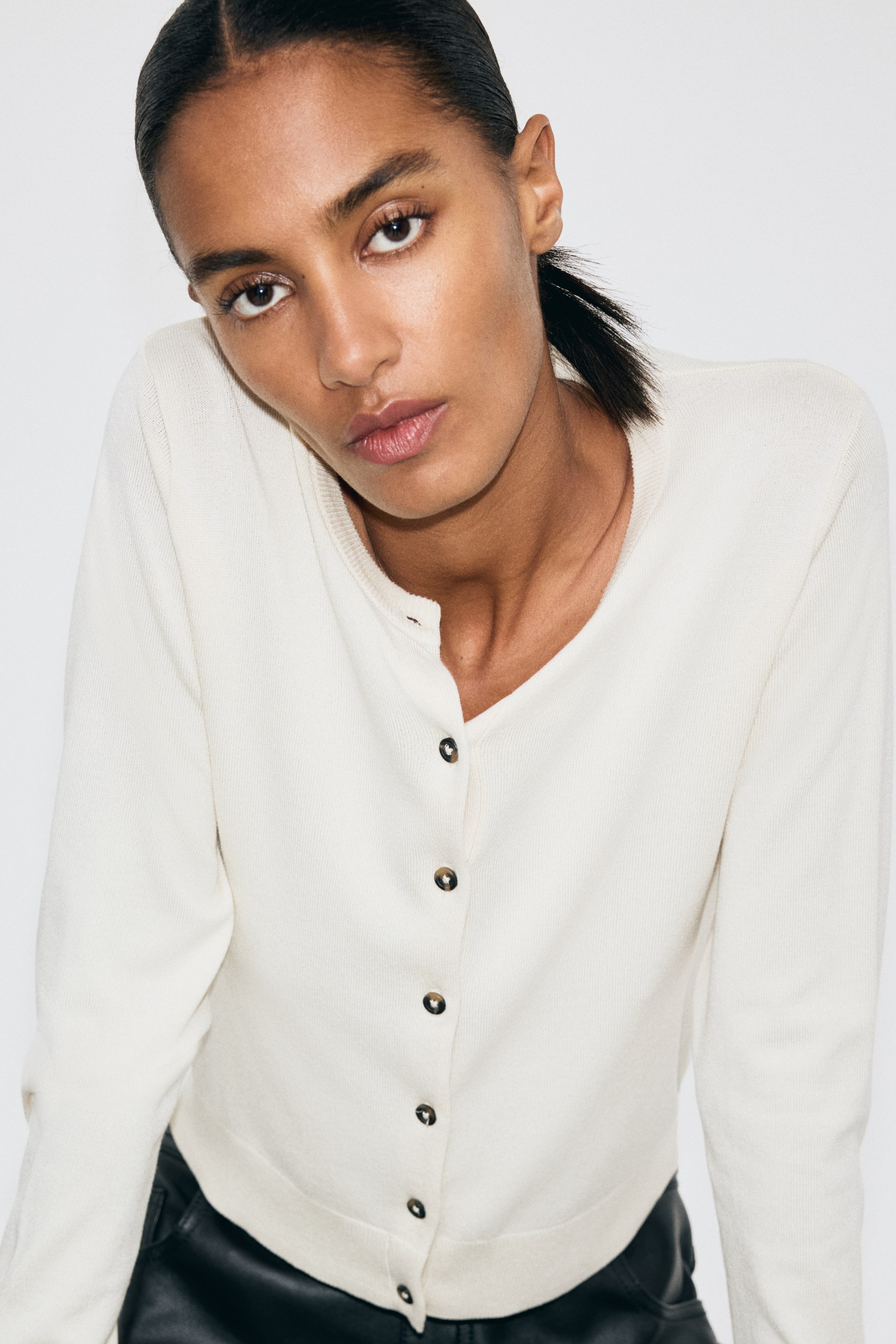 Fine-Knit Cardigan - Black