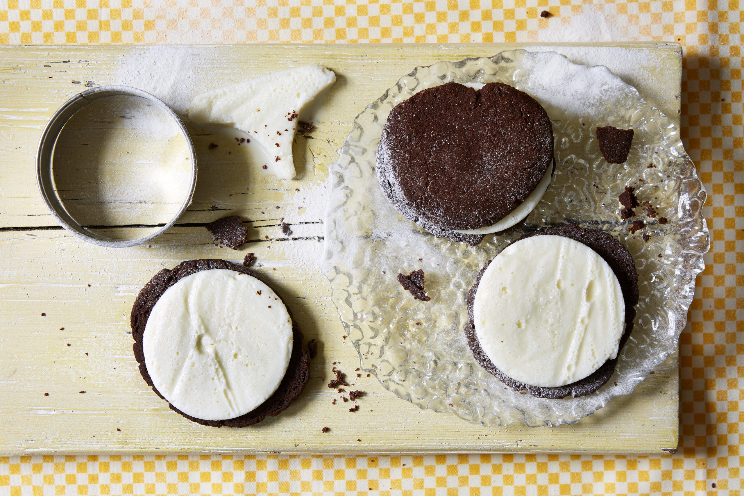 Oreo ice cream sandwiches recipe