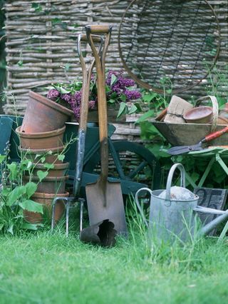 garden tools