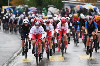 Poland lead the women's elite peloton at the worlds in Zurich 2024