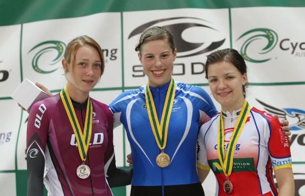 The podium for the women's under 19 500m time trial: Taylah Jennings (silver), Adele Sylvester (gold), and Rikki Belder (bronze).
