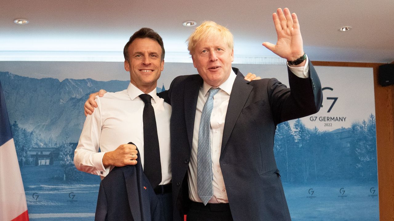 Emmanuel Macron and Boris Johnson