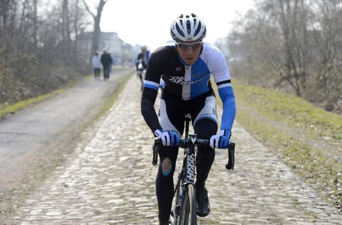 Sep Vanmarcke (Blanco) rides the pav&eacute;