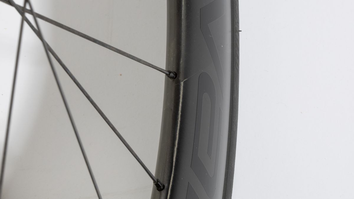 Roval Rapide CLX II sharp edge of rear wheel