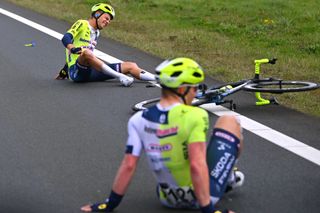 Gerben Thijssen and Arne Marit crash at Scheldeprijs 2024.