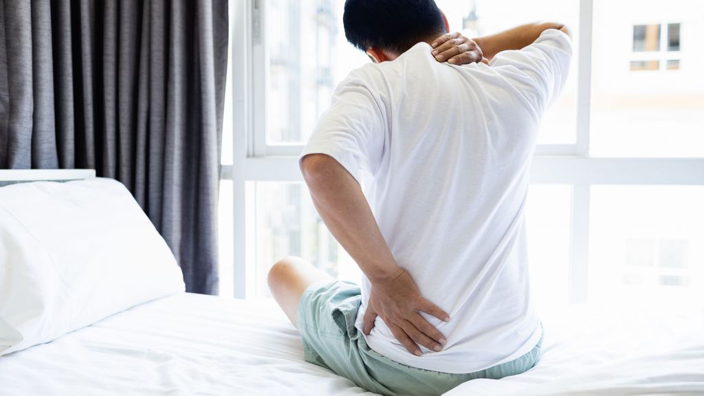 Do Mattress Toppers Help With Back Pain Or Make It Worse? Experts 