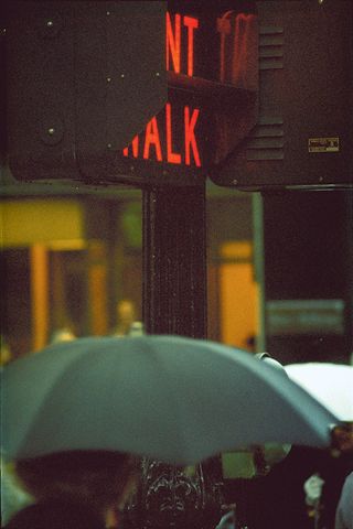 Saul Leiter photograph of a New York street scene