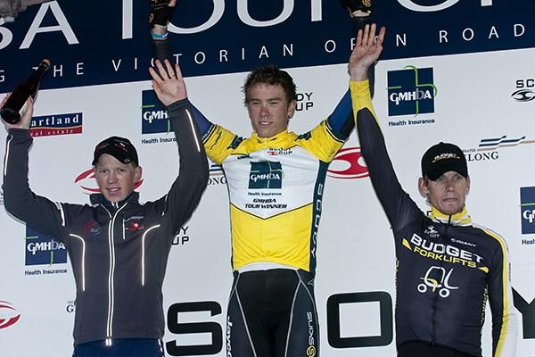 The final tour podium (l-r): Patrick Shaw (2nd,Virgin Blue/RBS Morgans), Rohan Dennnis (1st,Team Jayco Skins), and Cameron Jennings (3rd,Budget Forklifts).
