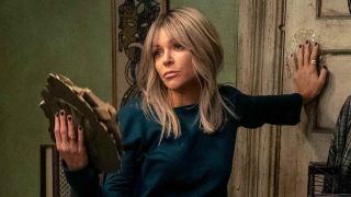 Dee leaning against doorway in It's Always Sunny in Philadelphia Season 16