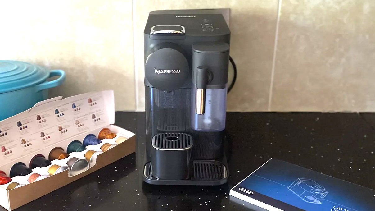 De'Longhi Lattissima One coffee maker
