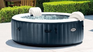 Intex PureSpa Plus 6-person outdoor inflatable round hot tub