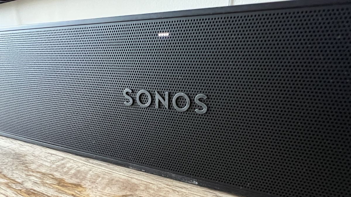 Your Sonos Ray soundbar just got an update it desperately needed