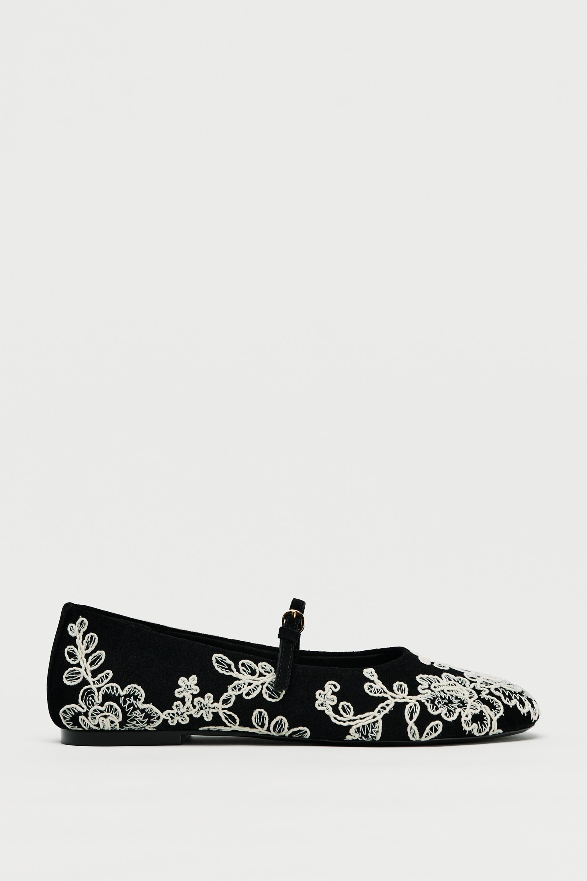 Contrast Embroidered Split Suede Ballerinas