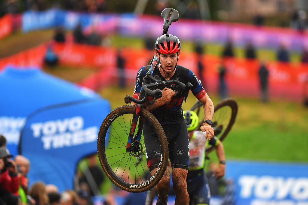 OVERIJSE BELGIUM OCTOBER 31 Toon Aerts of Belgium and Team Baloise Trek Lions competes during the 62nd Druivencross Overijse UCI CycloCross Worldcup 2021 Mens Elite DruivencrossOverijse CXWorldCup UCIcyclocrossWC on October 31 2021 in Overijse Belgium Photo by Luc ClaessenGetty Images