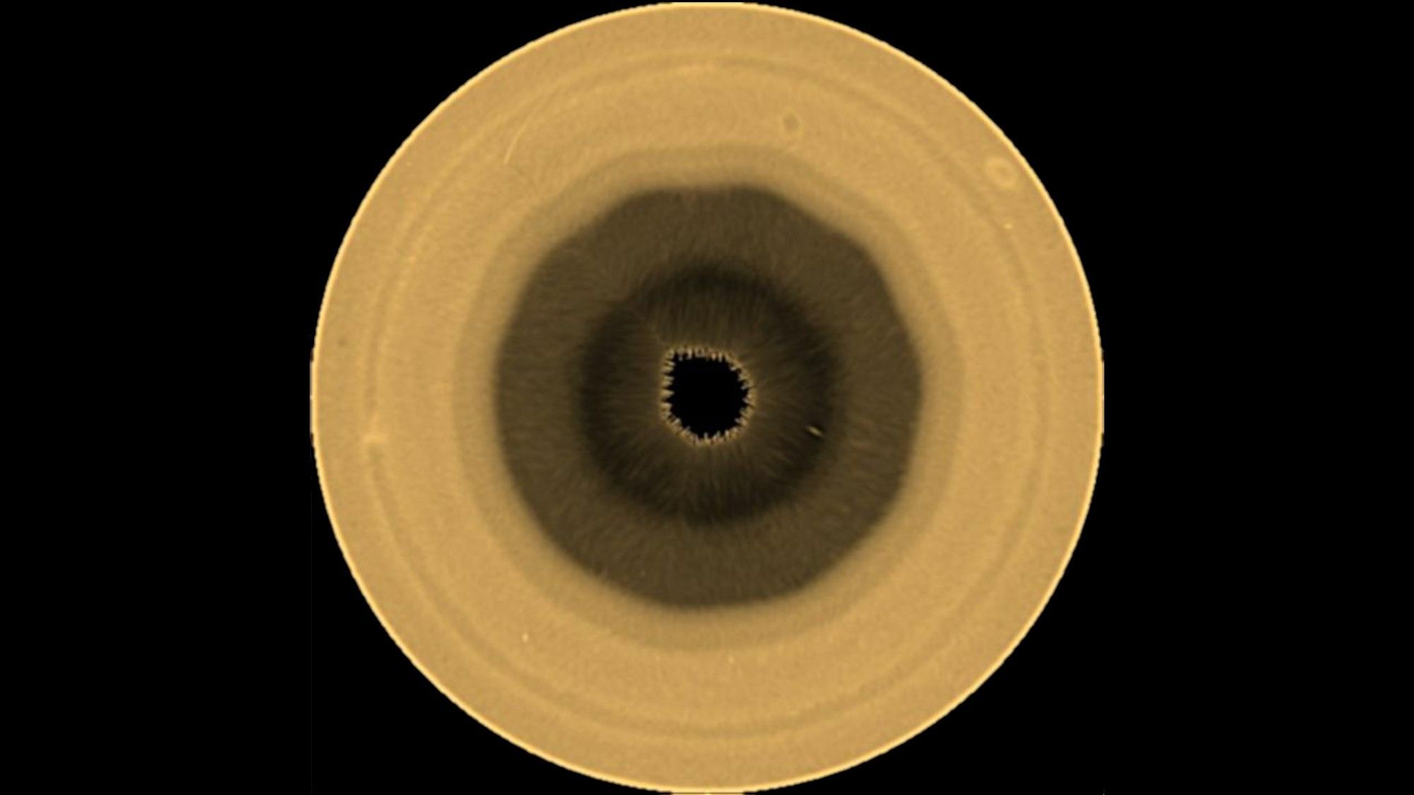 Astronomers discover mysterious 10-sided cloud structure at Saturn's south pole