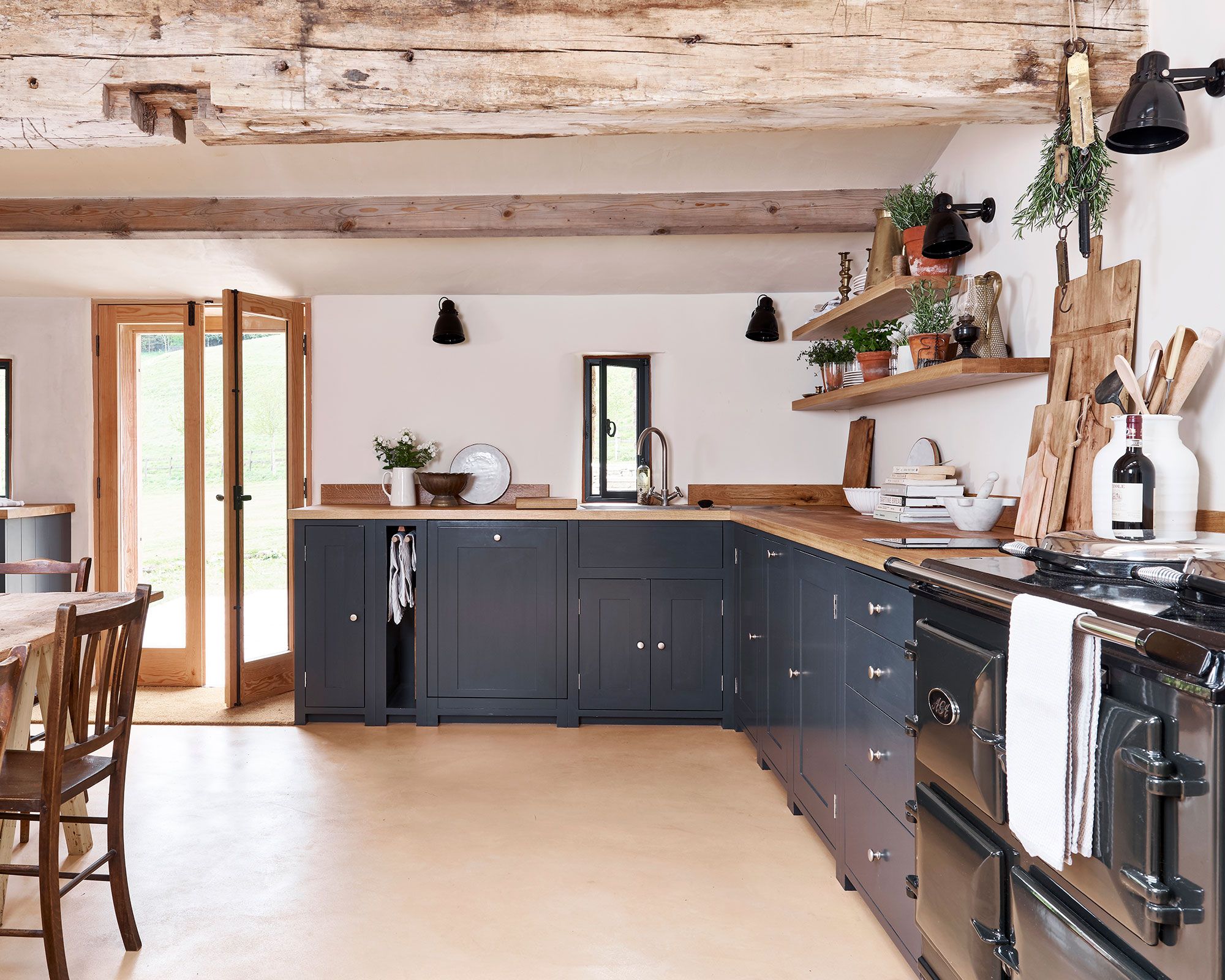 Farmhouse-kitchen-lighting-ideas-5-Neptune-Sims-Hilditch