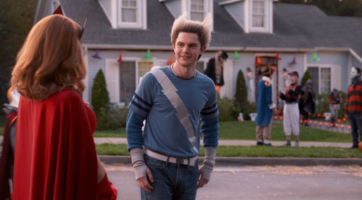 Evan Peters and Elizabeth Olsen in WandaVision