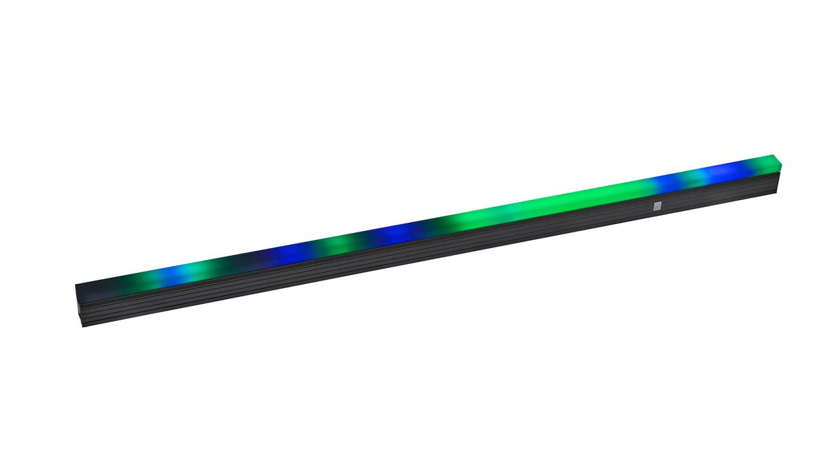 The VDO Sceptron XB High-Output Pixel-Batten in blue and green. 