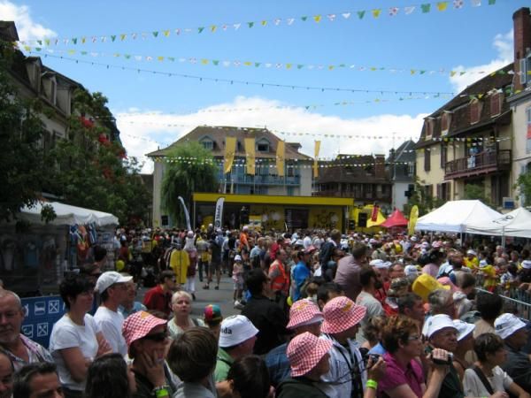 The Tour took over town in Salies de Bearn