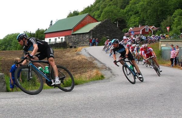 Lars Petter Nordhaug leads Sky teammate Edvald Boasson Hagen