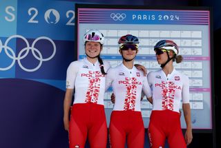 The Polish team at sign on for the women's 2024 Olympic road race