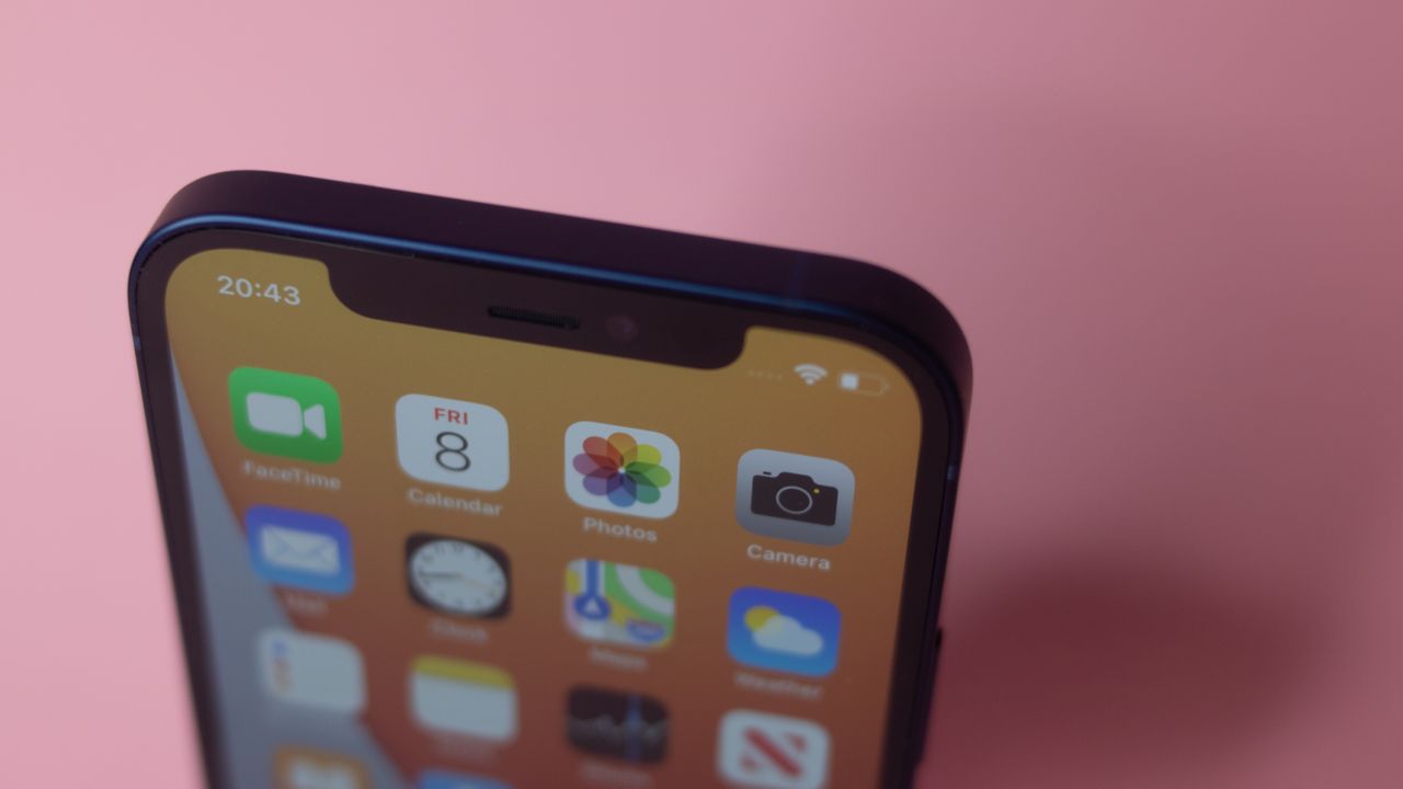 Apple iPhone 12