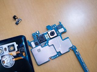 LG G6 teardown