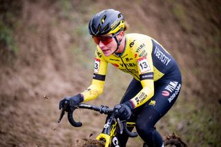 Dutch Marianne Vos pictured in action during the women's elite race at the Cyclocross World Cup cyclocross event in Besancon, France, Sunday 29 December 2024, the eighth stage (out of 12) in the World Cup of the 2023-2024 season. BELGA PHOTO JASPER JACOBS (Photo by JASPER JACOBS / BELGA MAG / Belga via AFP)