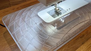 Bernina 475 QE review, a photo of a transparent extension table