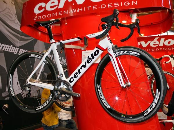 Cerv&eacute;lo's popular P2 will carry over essentially unchanged for 2011 - a good thing for bread-and-butter triathlete customers who have come to rely on its versatile fit and proven performance.