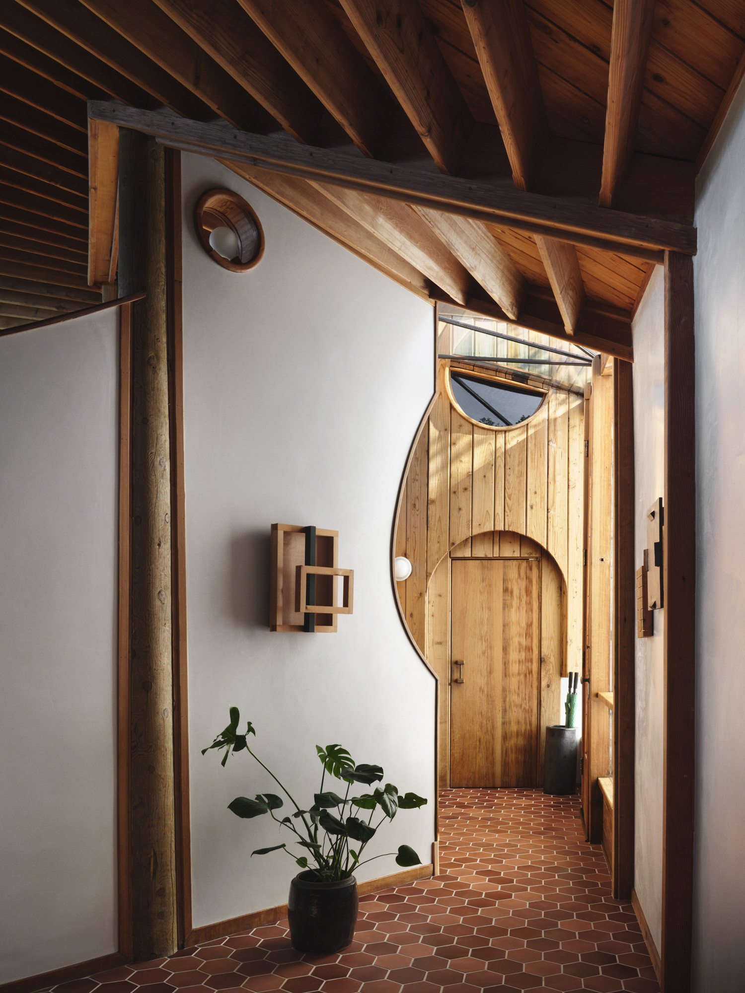 renovated timber structure Mickey Muennig house