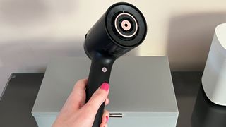 The front of the Shark Style iQ hair dryer's barrel
