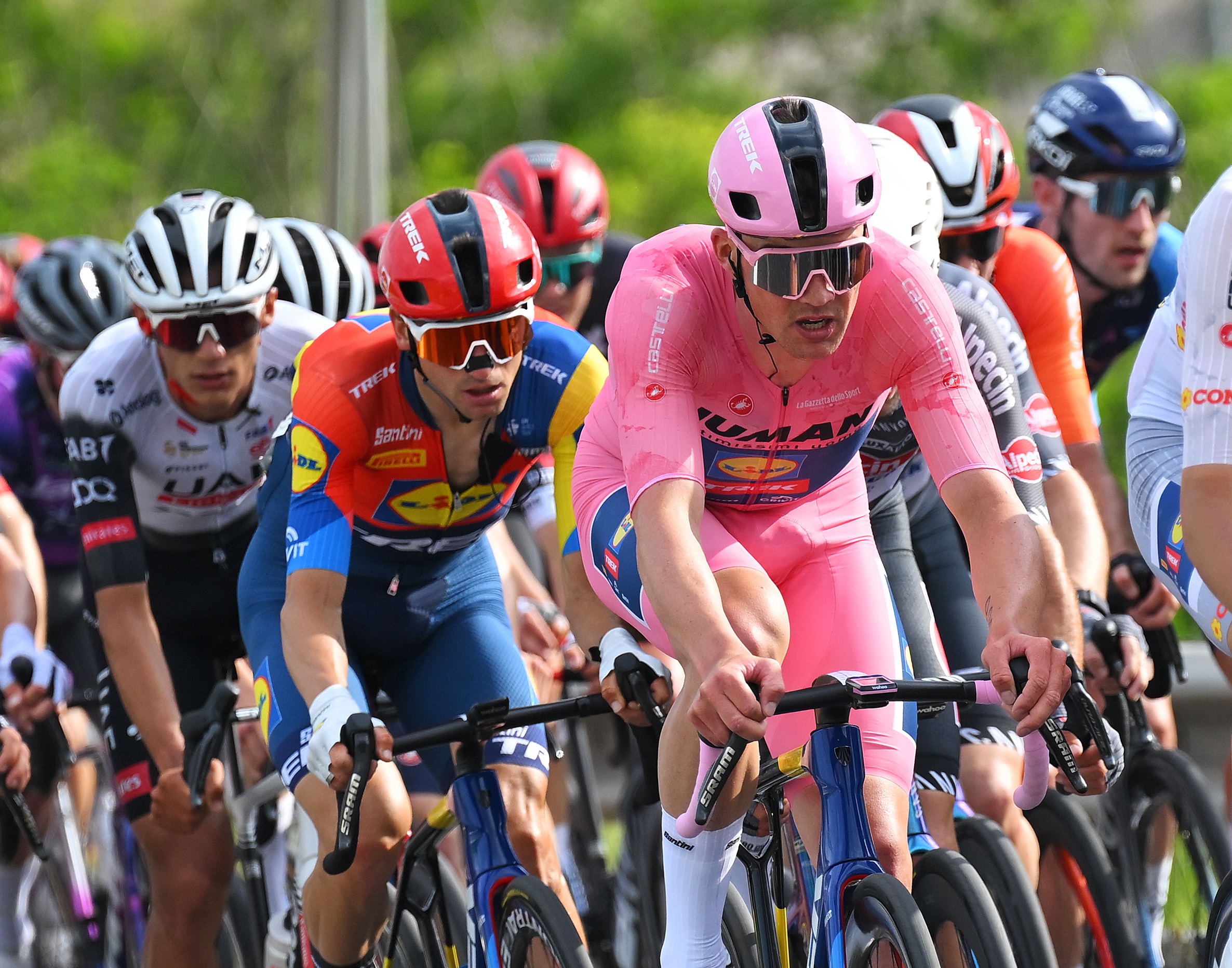Giro d'Italia Stage 6 Live - Can anyone crack Mads Pedersen on the hilly ride to Naples? 