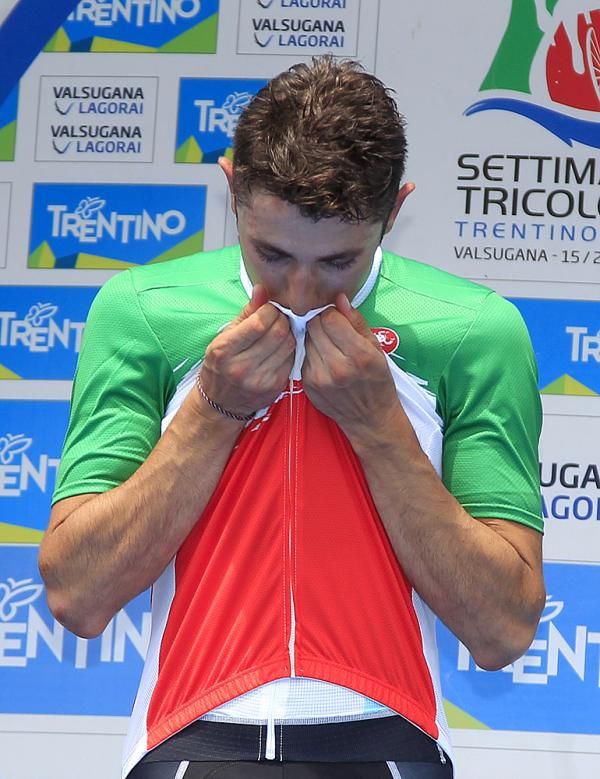 Dario Cataldo savors his new jersey