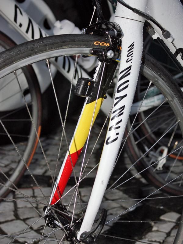 Some Omega Pharma-Lotto forks were painted in the colors of the rider's home country.