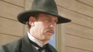 Kevin Costner in Wyatt Earp