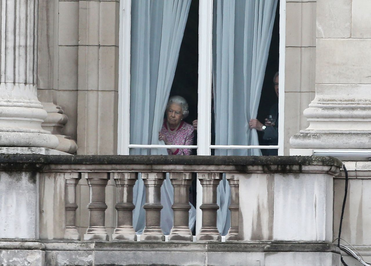 Who lives at Buckingham Palace? Royals who have called it home | Woman