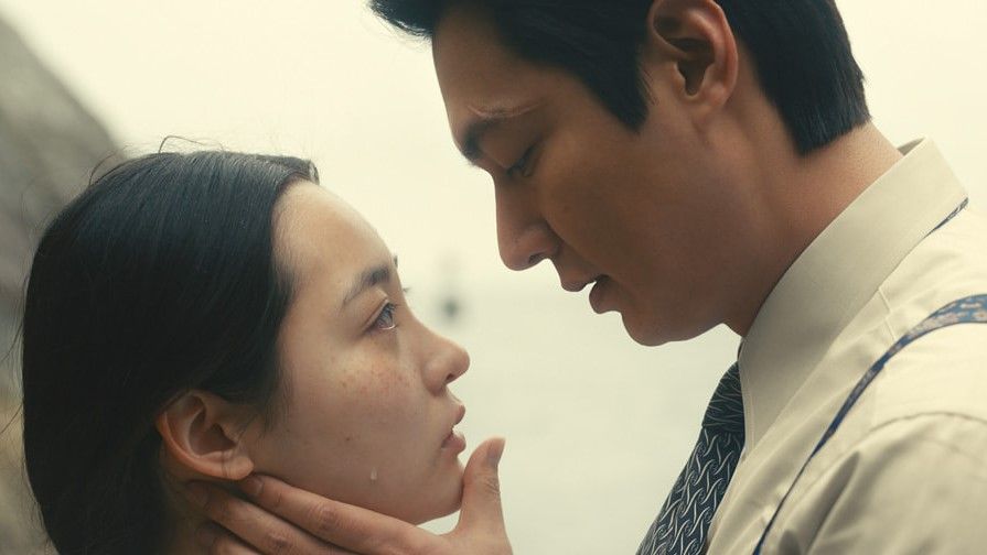 Lee Min-ho and Min-ha Kim in Apple TV Plus&#039; Pachinko