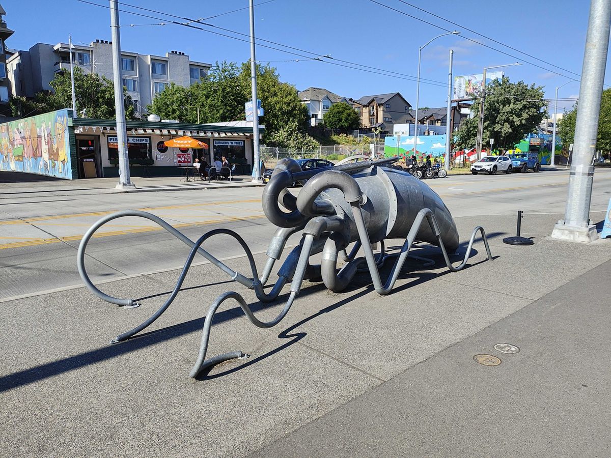 Squid sculpture