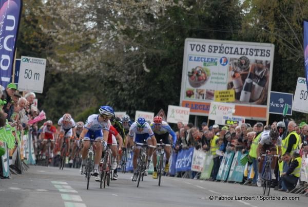 The sprint for the line in the Tour de Finistere