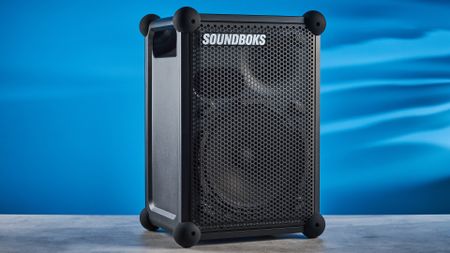 A black Soundboks Mix party speaker