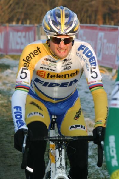 Bart Wellens (Telenet - Fidea) was having a good day until a crash knocked him out of the race.