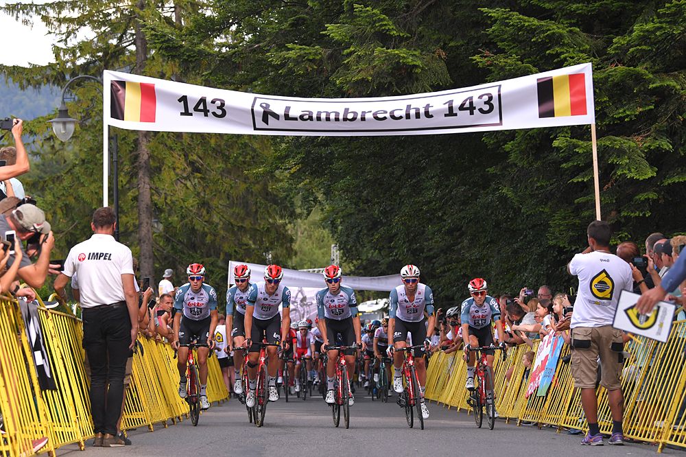 Lotto Soudal lead the peloton over the finish line at Kocierz in memory of Bjorg Lambrecht