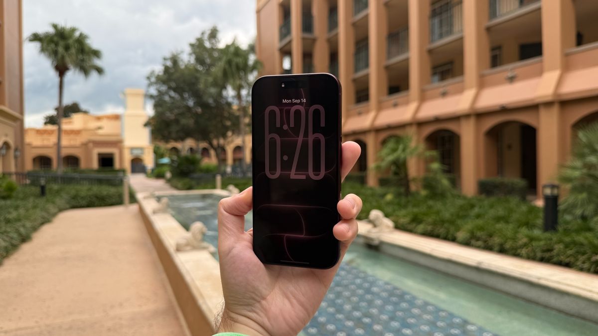 Apple iPhone 18 Pro and iPhone 18 Pro Max Review