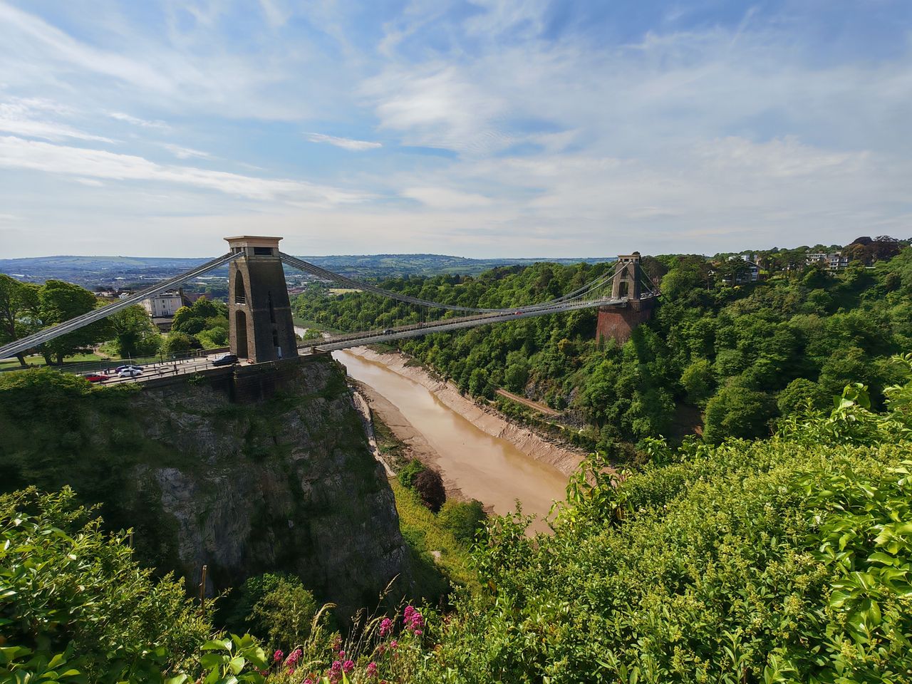 Honor 400 Pro main camera showing a shot of a suspension bridge