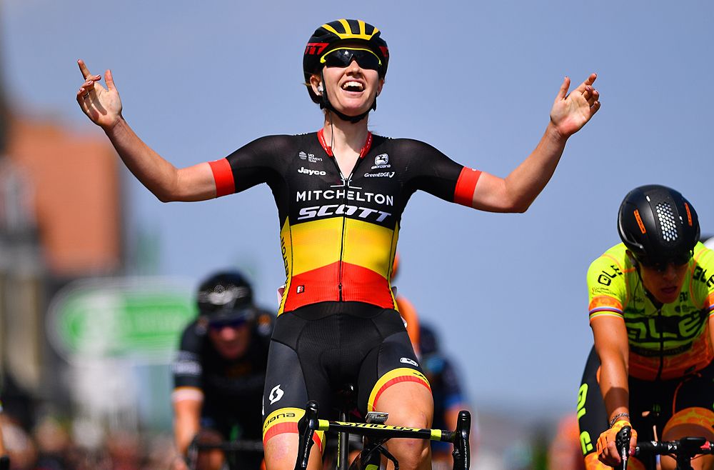 Jolien D'hoore (Mitchelton-Scott) wins stage 1 at OVO Energy Women's Tour