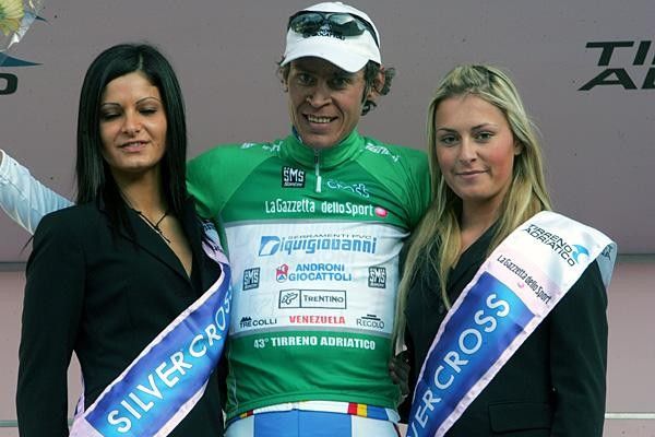 Niklas Axelsson (Serramenti PVC Diquigiovanni-Androni Giocattoli) in the mountains lead after the stage.