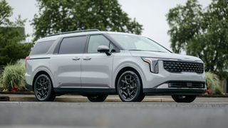 Kia Carnival Hybrid SX Prestige 2025