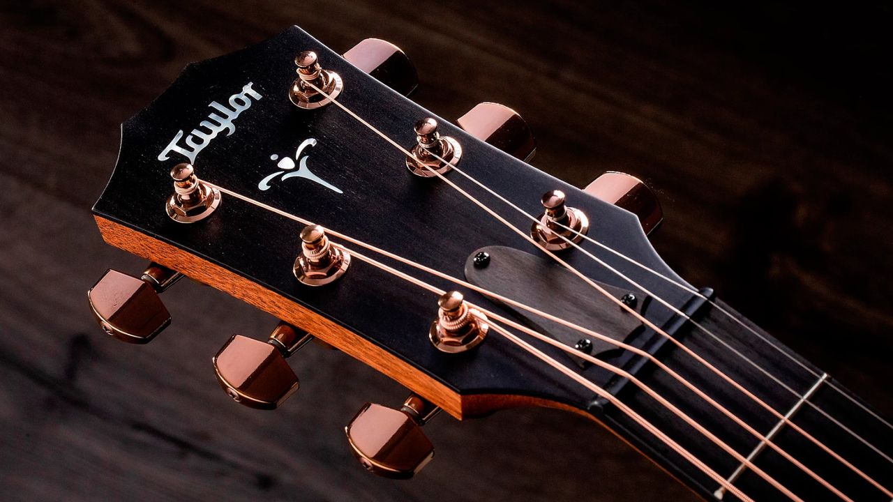 Taylor 722ce