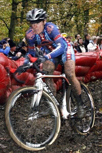 Katie Compton (Planet Bike) on her way to a win.